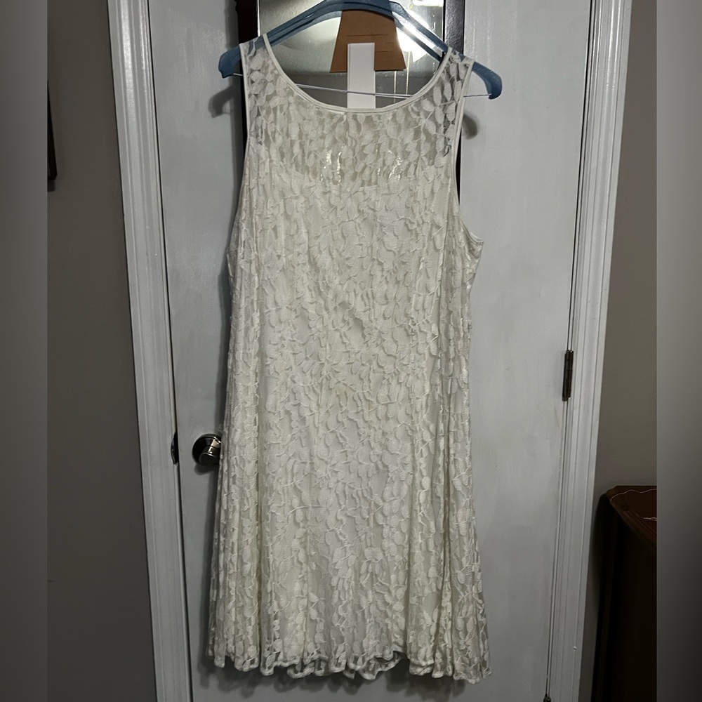 Beautiful off white lace dress.